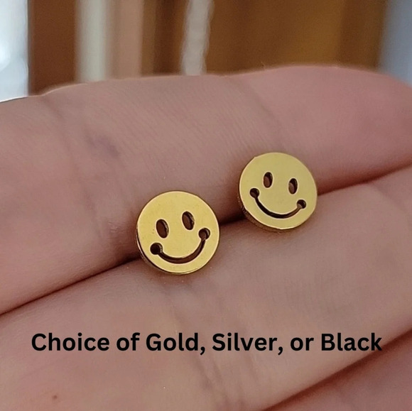 🔥LAST PAIR🔥 Smiley Face Stud Earrings, unisex - Picture 1 of 9